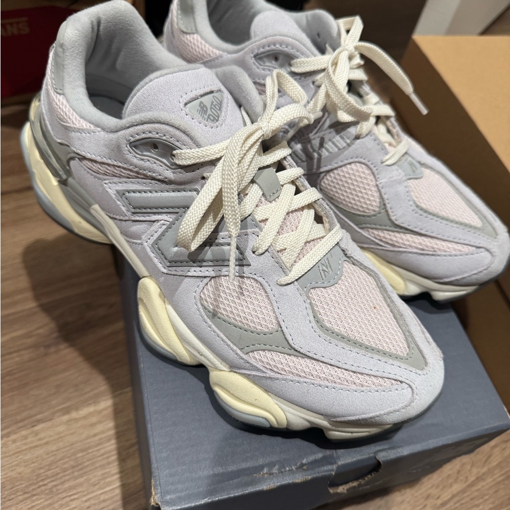 New Balance Women's Granite 9060 Sneakers size 9 Women’s 7.5 Men Sold Out!